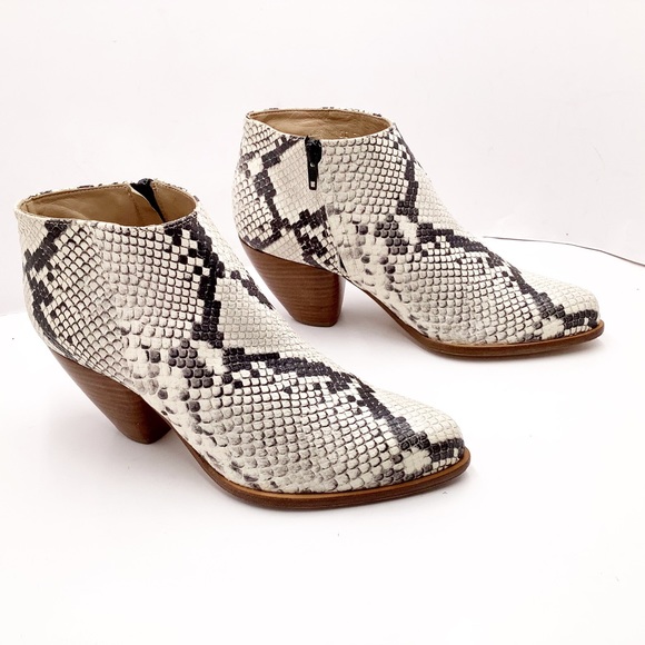 {Alberto Zago} Milano Ankle Bootie - Picture 12 of 12